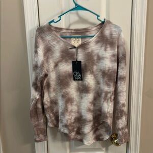 NWT. Chaser Tie-Dye Long Sleeve Top brown/white. Size small